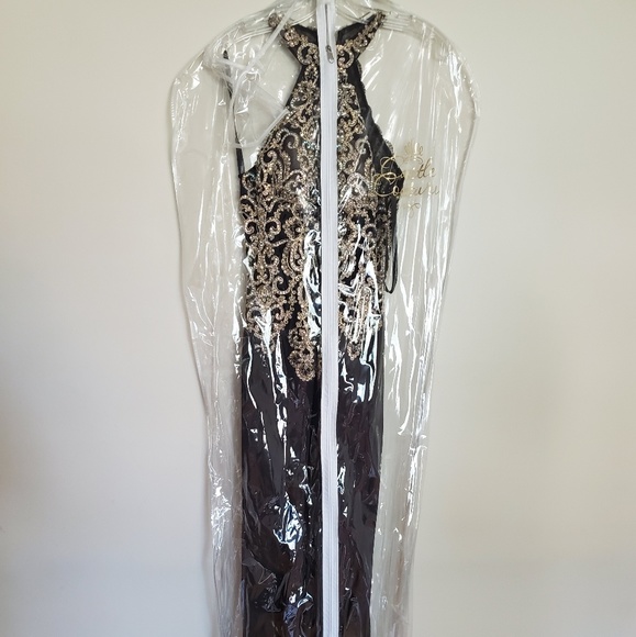 Evening Gown - Picture 7 of 8